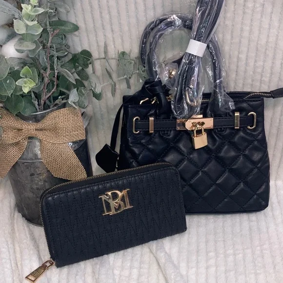 Bagley Mischka mini Elegant Black Quilted Handbag and Wallet Set
🔥NWT🔥 - Picture 1 of 5